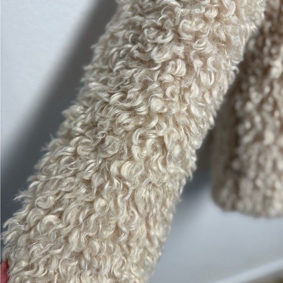 Abercrombie & Fitch Cream Sherpa Teddy Jacket Medium Cozy Boxy - Picture 2 of 9